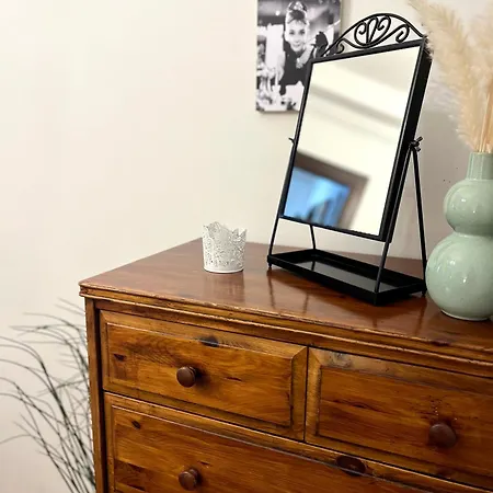 Audrey Hepburn Cathedral View Location Air Conditioned דירה ברטיסלאבה