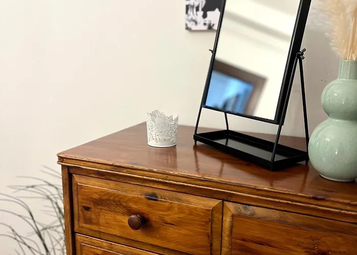 Audrey Hepburn Cathedral View Location Air Conditioned شقة براتسيلافا