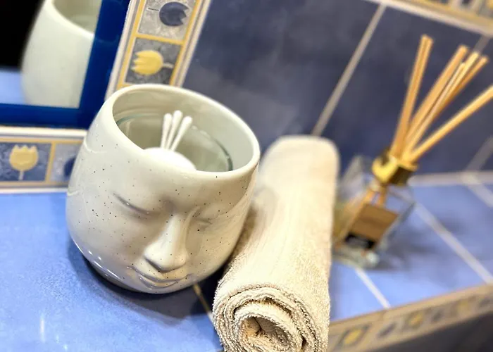 Audrey Hepburn Cathedral View Location Air Conditioned *