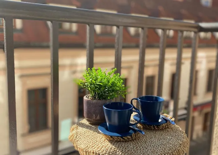 Audrey Hepburn Cathedral View Location Air Conditioned