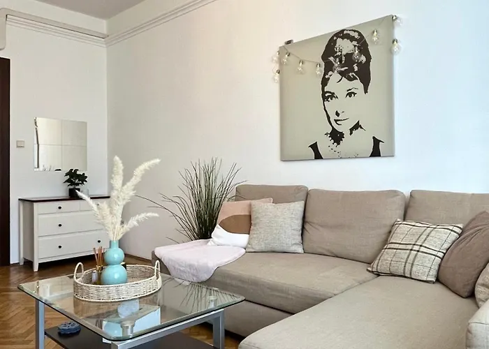 Appartement Audrey Hepburn Cathedral View Location Air Conditioned