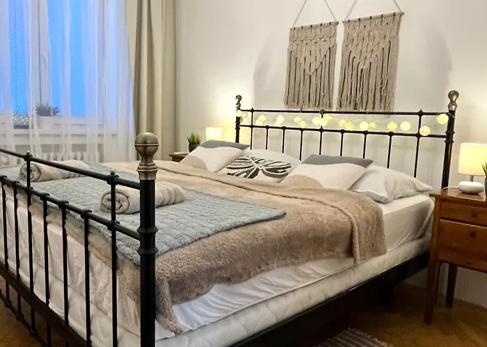 Audrey Hepburn Cathedral View Location Air Conditioned Appartement Bratislava