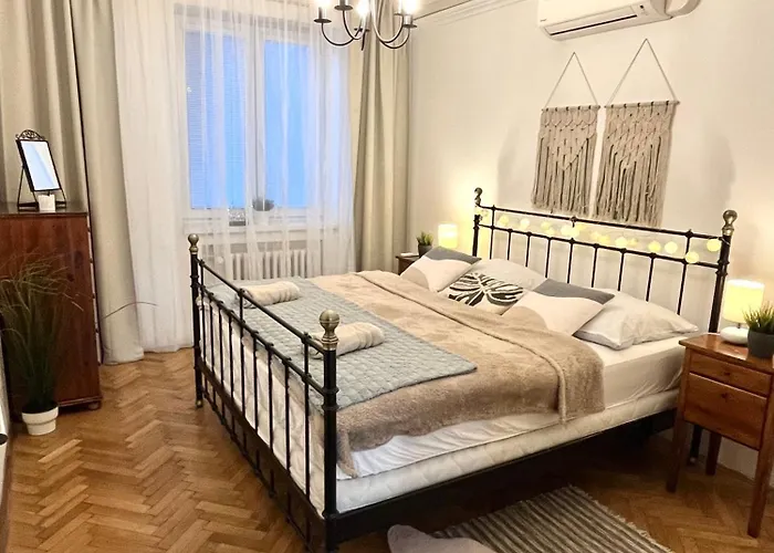 Audrey Hepburn Cathedral View Location Air Conditioned Appartement *